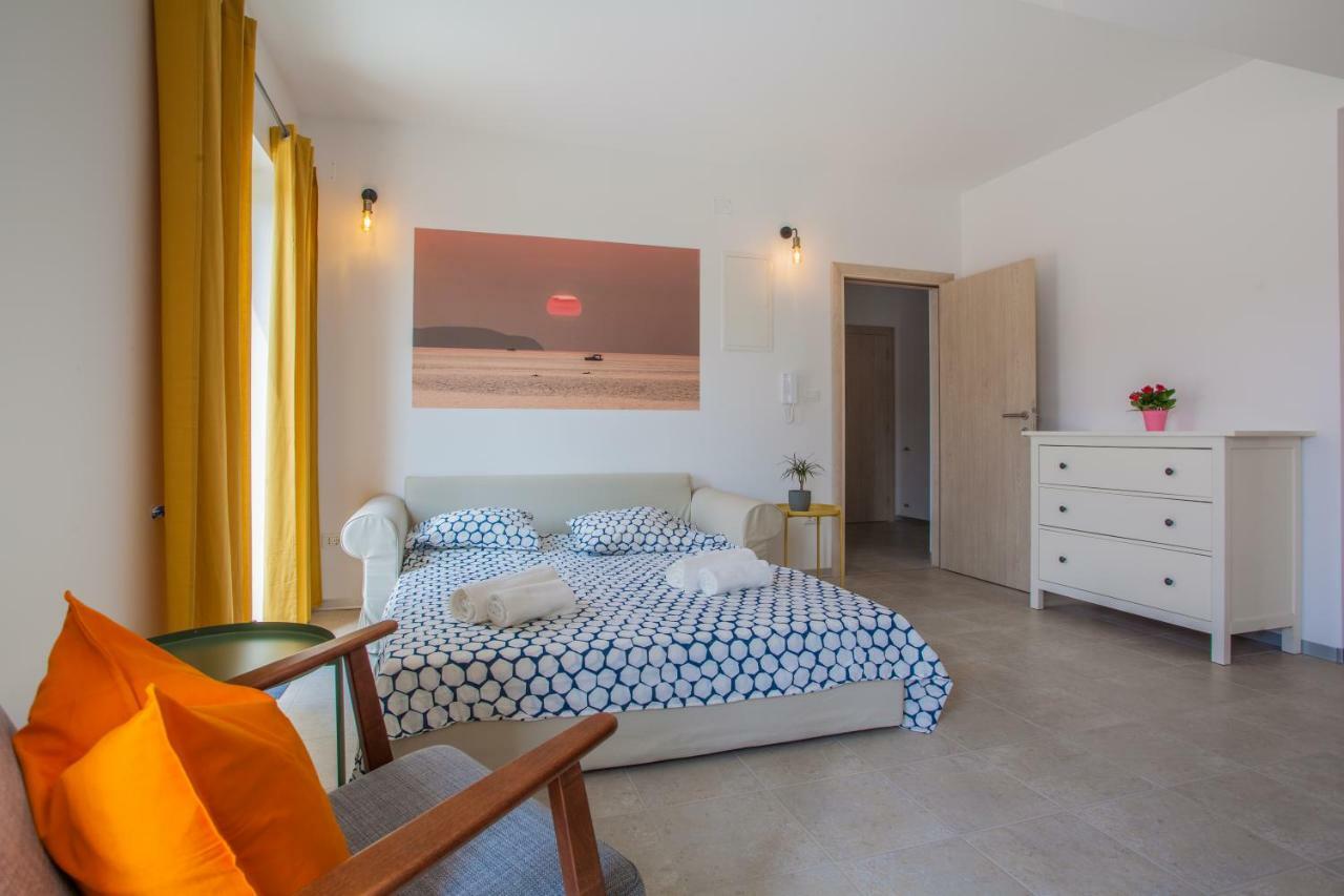 קרס Apartment Garden Breeze מראה חיצוני תמונה