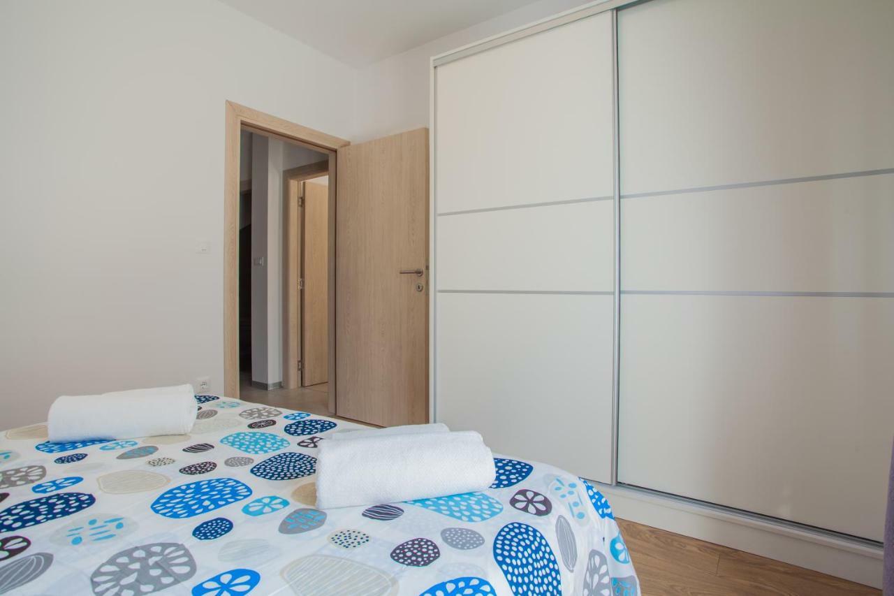 קרס Apartment Garden Breeze מראה חיצוני תמונה