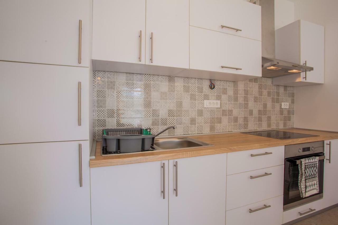 קרס Apartment Garden Breeze מראה חיצוני תמונה